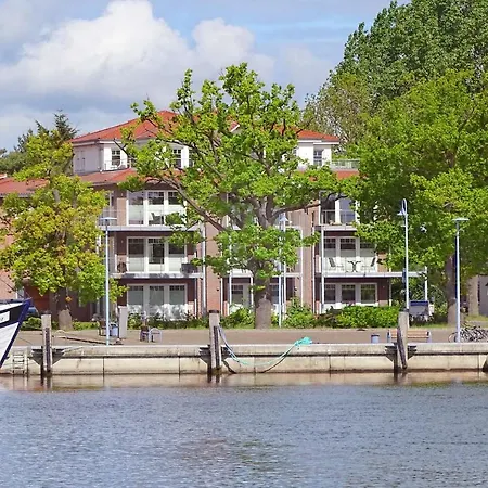 Hafenresidenz 2-2 - Balkon, Meerblick * Lauterbach (Rugen)